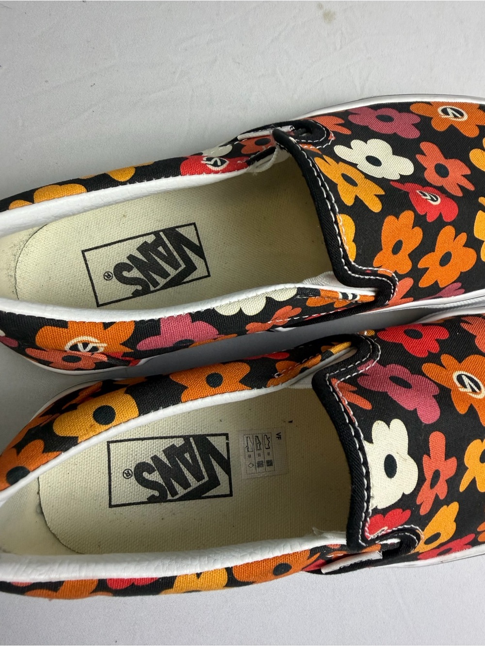 Vans Slip-On Sneakers with Retro Floral Print size 8 - Picture 8 of 8